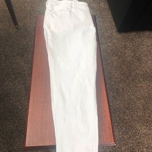 White skinny jeans